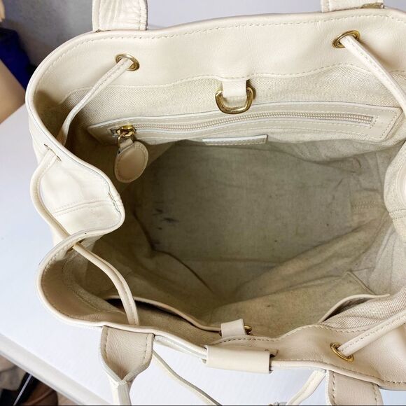 Fairchild Baldwin Rucksack in Stone Backpack - Picture 10 of 12